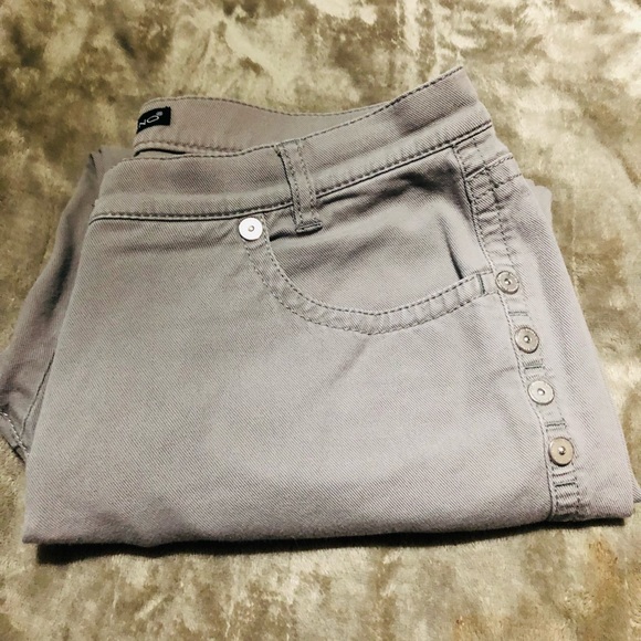 Size 10 LUISA CERANO capri pants - Picture 9 of 16